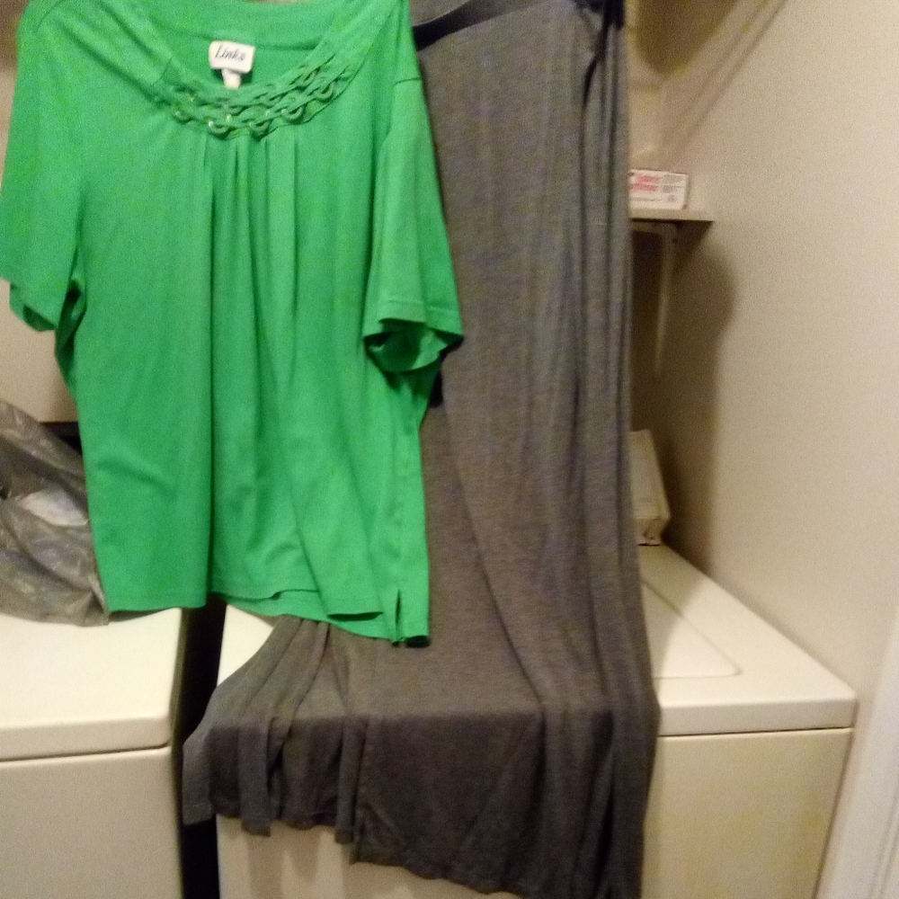 Clothes - Picture 2 of 6